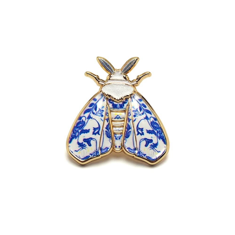 PIN-08 Przypinka do marynarki Jedwabnik Kr�lewski na szpilce